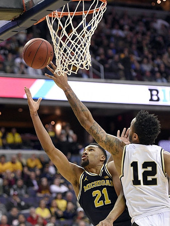 Zak Irvin (21)