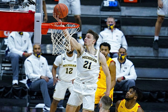 Franz Wagner (21) and Mike Smith (12)