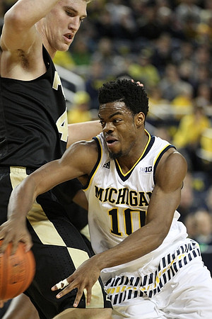 Derrick Walton Jr. (10)
