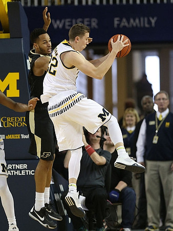 Duncan Robinson (22)