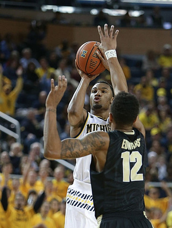 Zak Irvin (21)