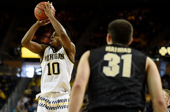 Derrick Walton Jr. (10)