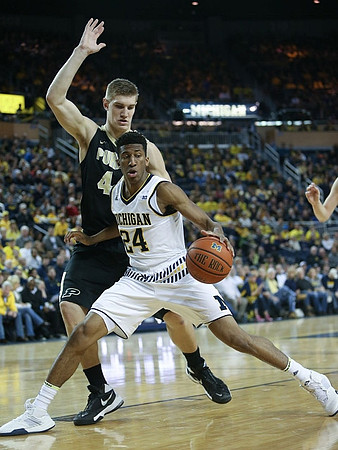 Aubrey Dawkins (24)