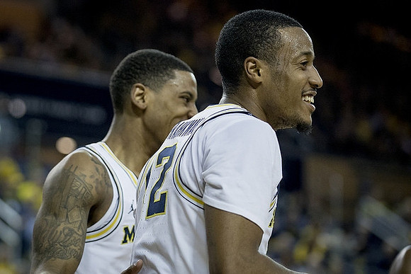 Charles Matthews (1) and Muhammad-Ali Abdur-Rahkman (12)