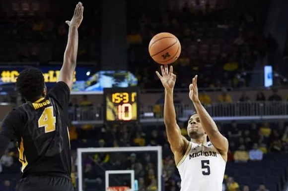 Jaaron Simmons (5)