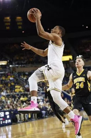 Jaaron Simmons (5)