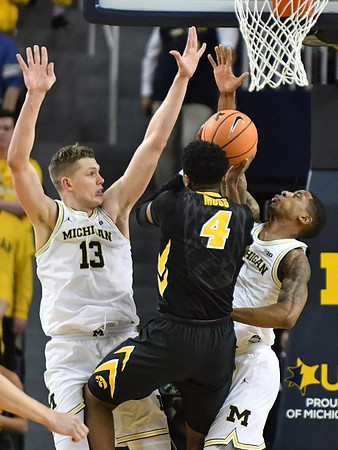 Moritz Wagner (13) and Charles Matthews (1)