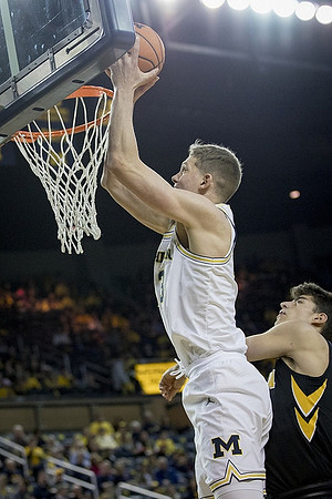 Moritz Wagner (13)