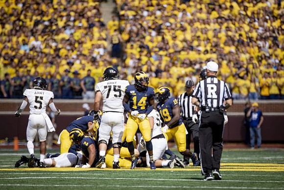 Carlo Kemp (2), Josh Metellus (14), and Kwity Paye (19)