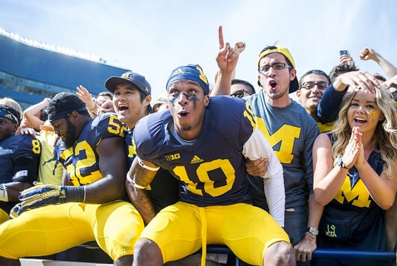 Channing Stribling (8), Royce Jenkins-Stone (52), and Da'Mario Jones (10)