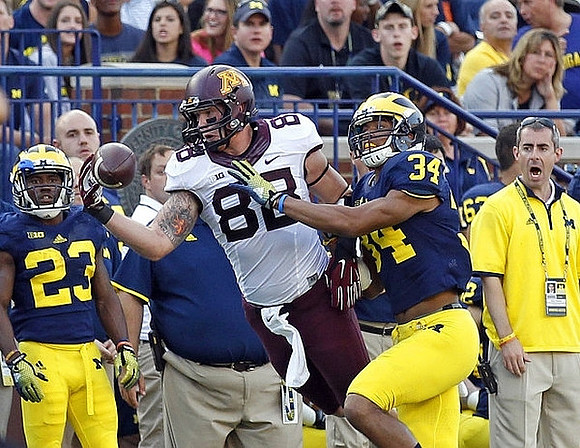 Jeremy Clark (34)