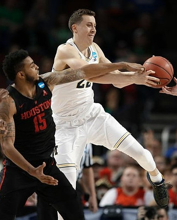 Duncan Robinson (22)