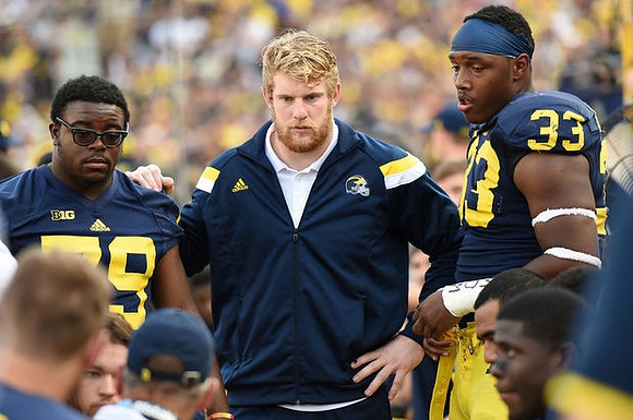 Taco Charlton (33)