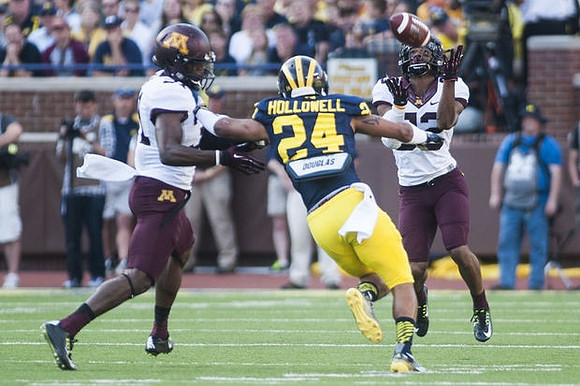 Delonte Hollowell (24)