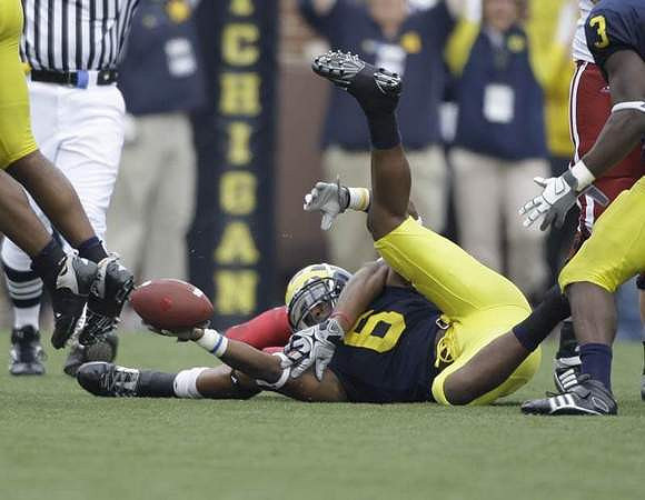 Donovan Warren (6) and Stevie Brown (3)