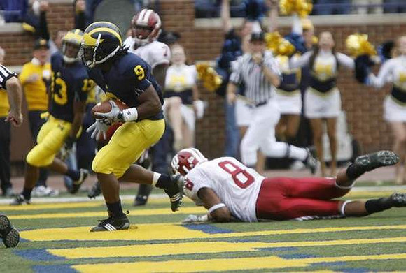 Greg Mathews (13) and Martavious Odoms (9)