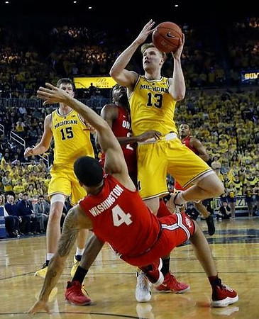 Jon Teske (15) and Ignas Brazdeikis (13)