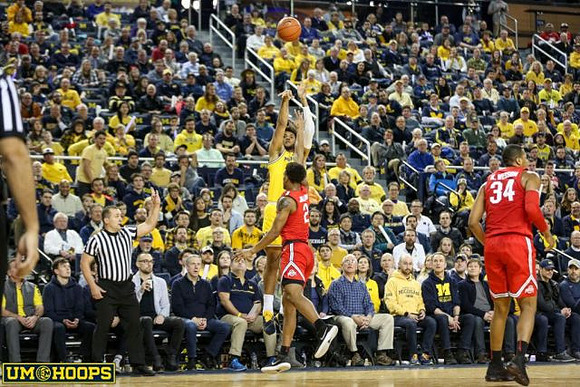 Isaiah Livers (4)