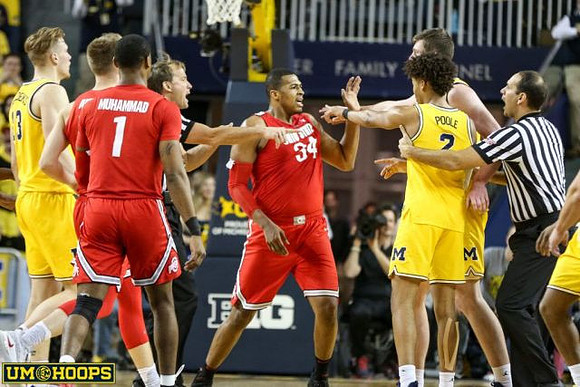 Ignas Brazdeikis (13), Jordan Poole (2), and Jon Teske (15)