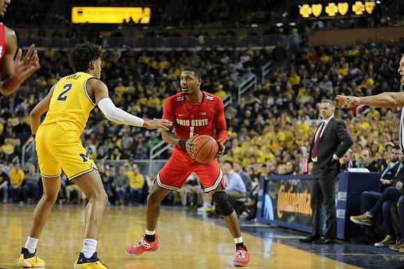 Jordan Poole (2) and Ohio State Head Coach Chris Holtmann