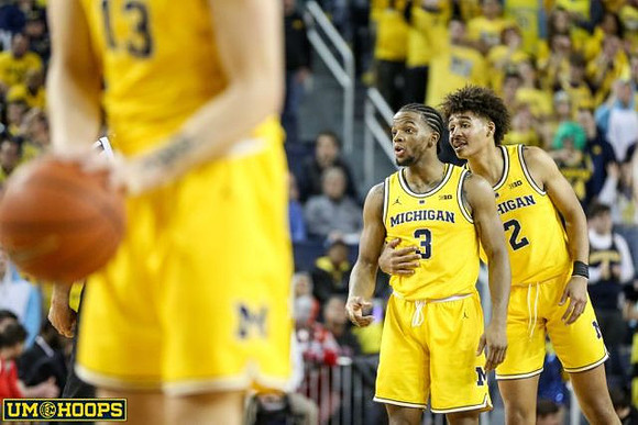 Ignas Brazdeikis (13), Zavier Simpson (3), and Jordan Poole (2)