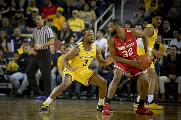 Zavier Simpson (3) and Jordan Poole (2)