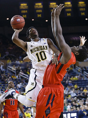 Derrick Walton Jr. (10)