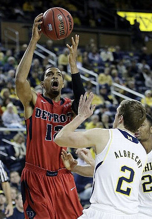 Spike Albrecht (2)