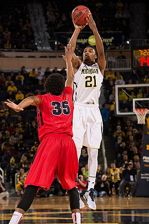 Zak Irvin (21)