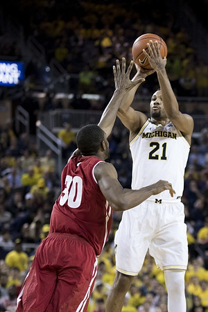 Zak Irvin (21)