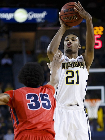 Zak Irvin (21)