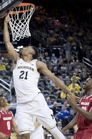 Zak Irvin (21)
