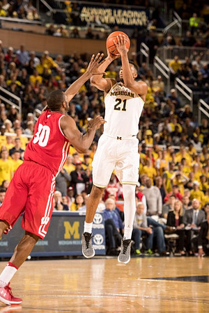 Zak Irvin (21)