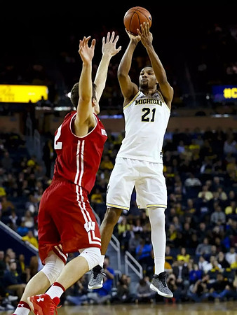 Zak Irvin (21)