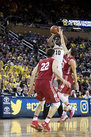Derrick Walton Jr. (10)
