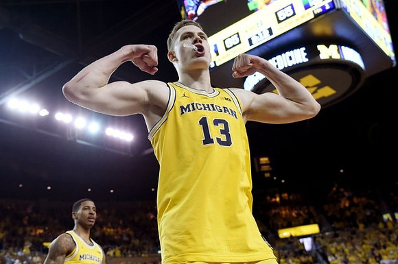 Charles Matthews (1) and Moritz Wagner (13)