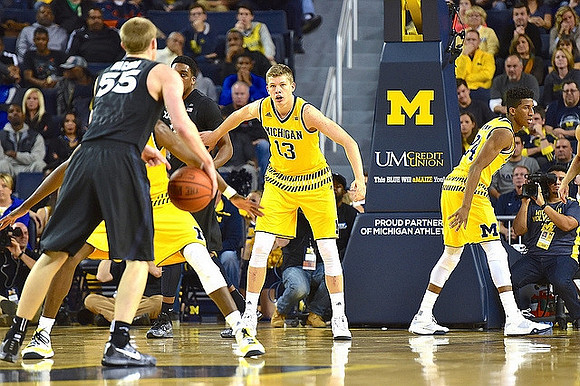 Moritz Wagner (13) and Aubrey Dawkins (24)