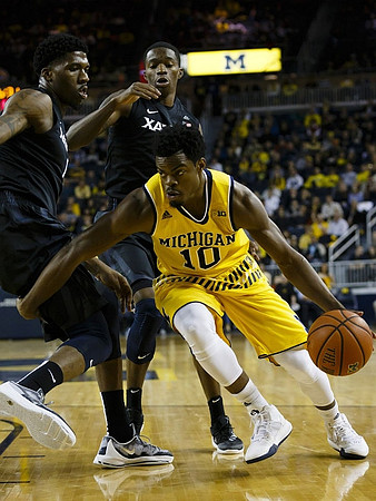 Derrick Walton Jr. (10)