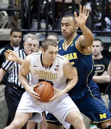 Jon Horford (15)