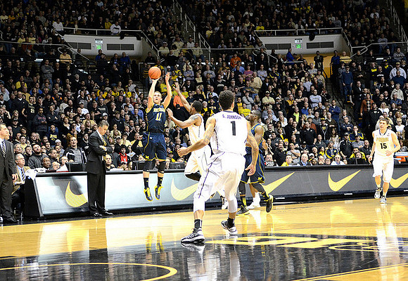 Nik Stauskas (11)
