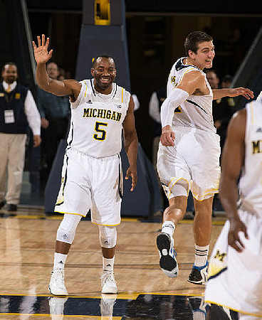 Eso Akunne (5) and Mitch McGary (4)