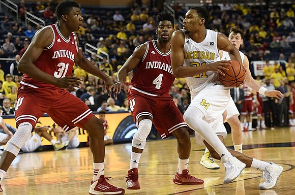Zak Irvin (21) and Ricky Doyle (32)