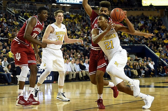Mark Donnal (34) and Zak Irvin (21)