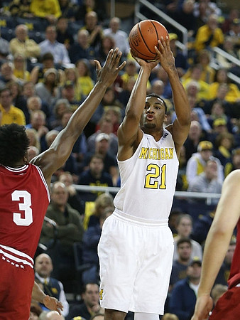Zak Irvin (21)