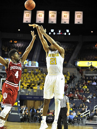 Zak Irvin (21)