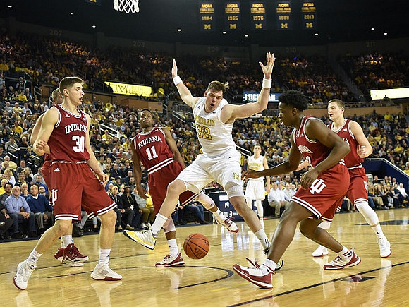 Ricky Doyle (32) and Duncan Robinson (22)