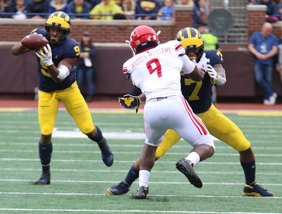 Donovan Peoples-Jones (9) and Tarik Black (7)