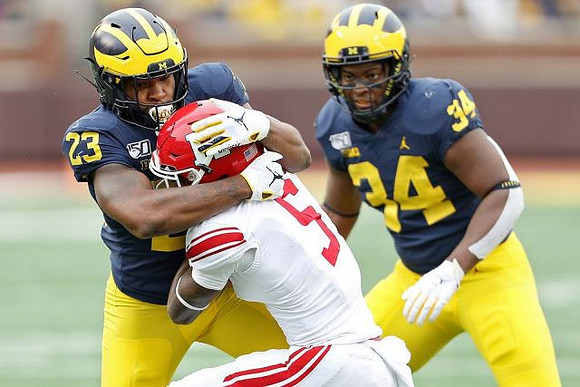 Michael Barrett (23) and Jordan Anthony (34)