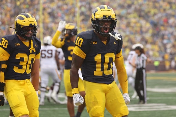 Jimmy Rolder (30) and Zeke Berry (10)