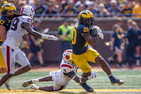 Marlin Klein (17) and Kalel Mullings (20)
